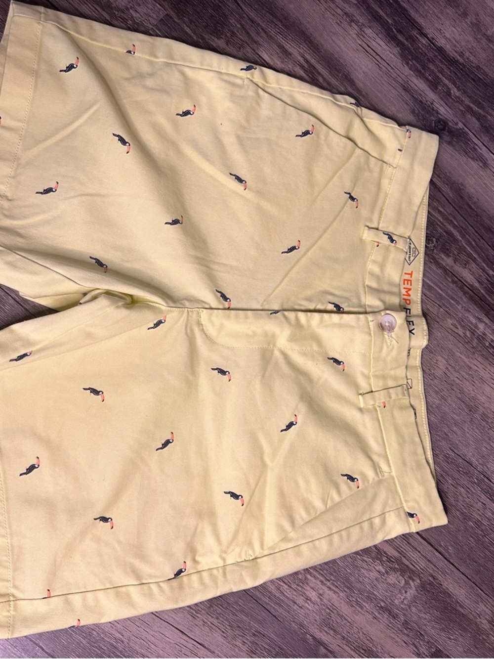 St. John’s Bay Yellow Men’s Shorts with Small toucan bird‎